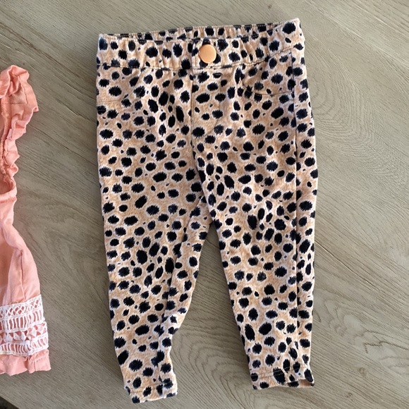 Oshkosh Girls outfit - Picture 3 of 3